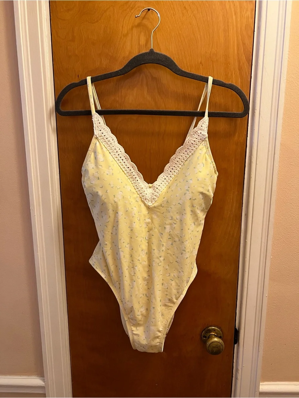 Shade & Shore One Piece Swimsuit (size M)